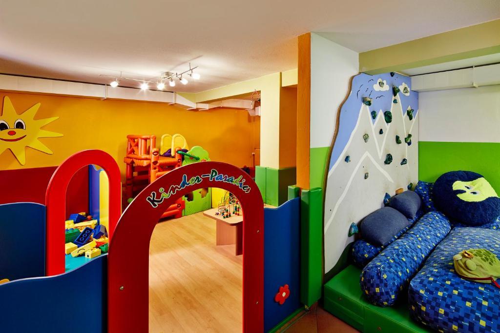 Hotel Naturhotel Die Waldruhe Chienes